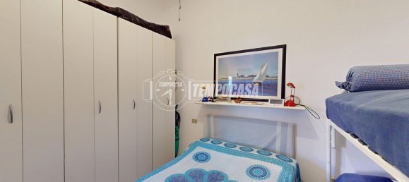 Квартира с 2 спальнями в Пьетра Лигуре, Италия № 379721 7