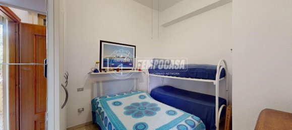 Квартира с 2 спальнями в Пьетра Лигуре, Италия № 379721 6