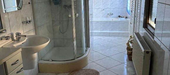 Casa de 9 habitaciónes en Frankenthal, Germany No. 38851 28