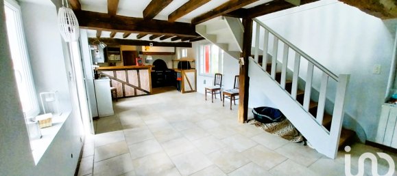 3 bedrooms House in Yevres, France No. 263821 3