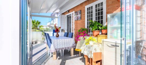 2-salle Appartement à Rome, Italy No. 23112 9