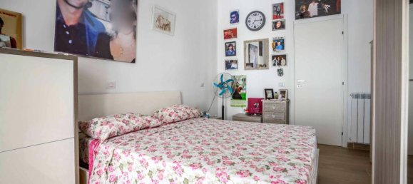 2-salle Appartement à Rome, Italy No. 23112 15