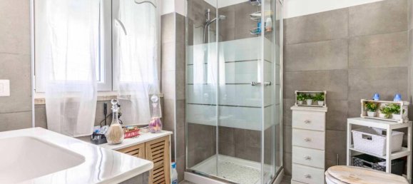 2-salle Appartement à Rome, Italy No. 23112 17