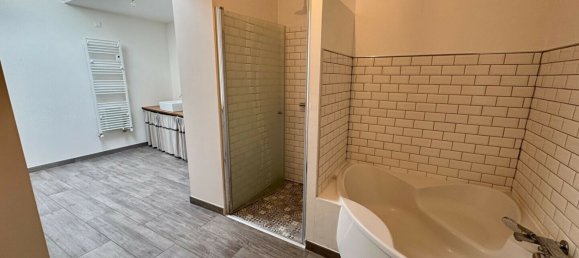 4 bedrooms House in Laval, France No. 357862 7