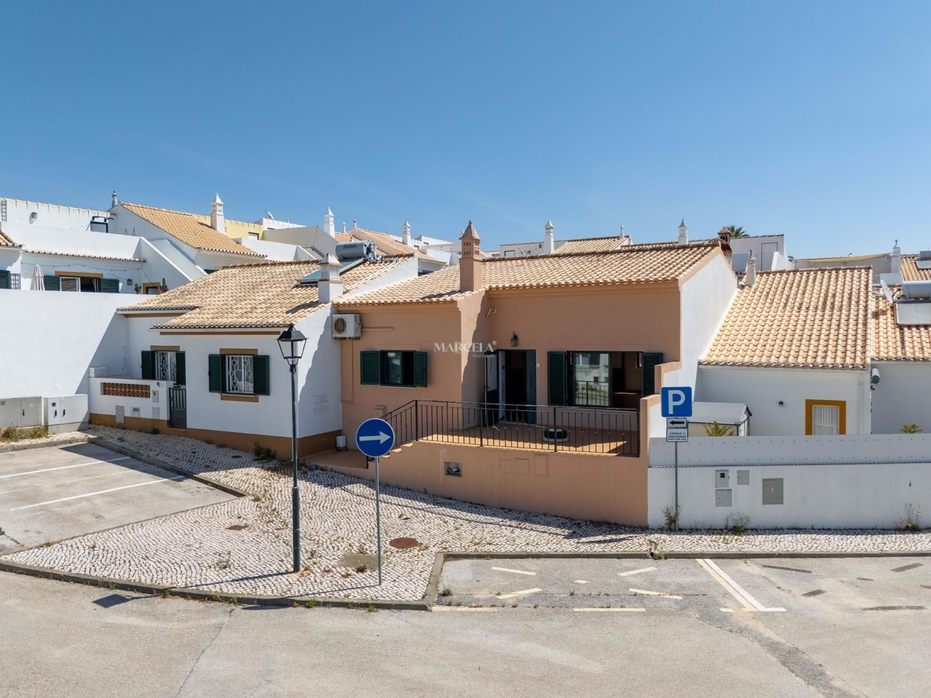 Gewerbliche Immobilie in Luz, Portugal 180m², Nr. 208240