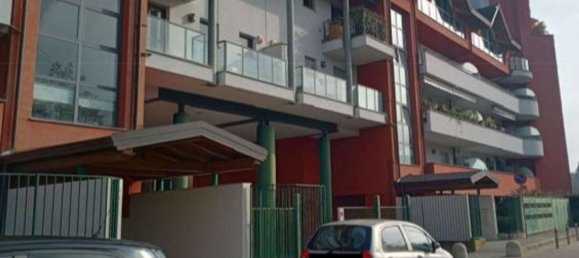 19m² Garage in Legnano, Italy No. 364819 2