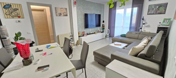 3 Schlafzimmer Wohnung in Novara, Italy, Nr. 316772 2
