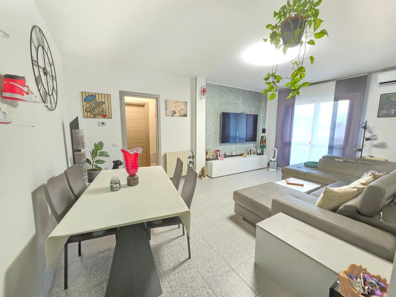 3 Schlafzimmer Wohnung in Novara, Italy, Nr. 316772