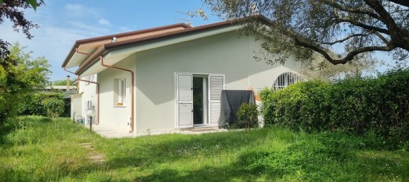 6 rooms House in Massa, Italy No. 173766 10