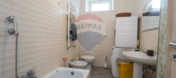 4 Schlafzimmer Haus in Bonate Sotto, Italy, Nr. 360476 21