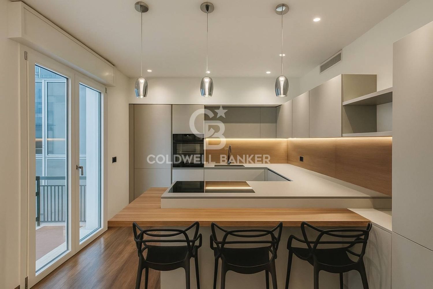 11 bedrooms Apartment in Rimini, Italy No. 326384