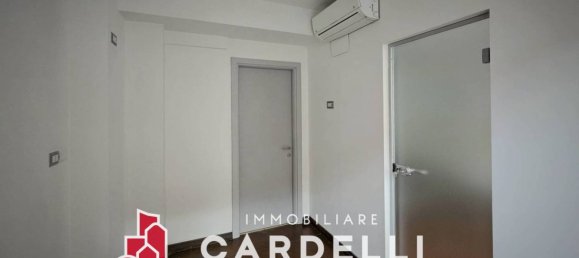 Propiedad comercial de 2 habitaciónes en Porto San Giorgio, Italy No. 214424 2