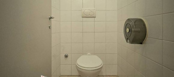 Propiedad comercial de 2 habitaciónes en Porto San Giorgio, Italy No. 214424 15