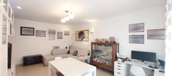 3 bedrooms Apartment in Ferrara, Italy No. 348828 2