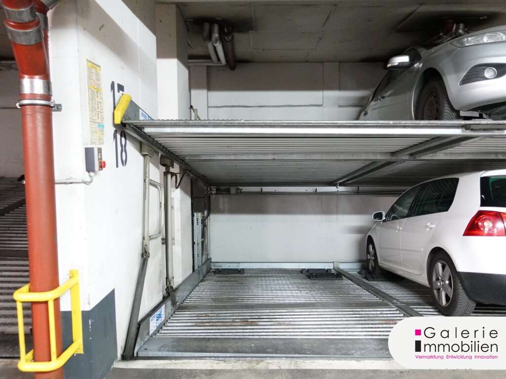  موقف سيارات في Hernals, Austria رقم 123567