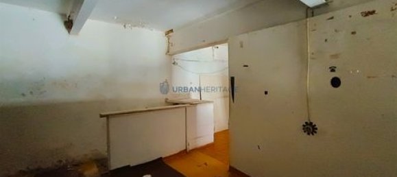 65m² Commercial property in Lisbon, Portugal No. 147656 9