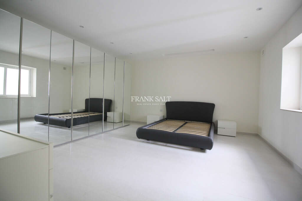 Apartamento de 2 dormitorios en Sliema, Malta No. 9471