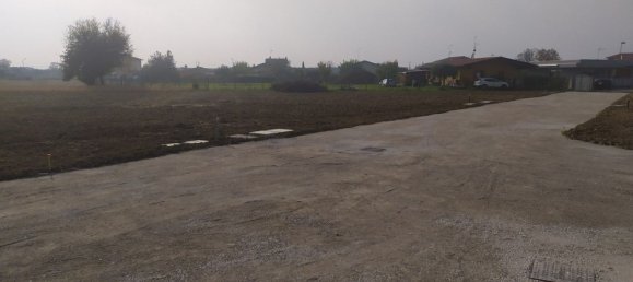 Terreno em Pordenone, Italy 700 m² N.º 84267 7