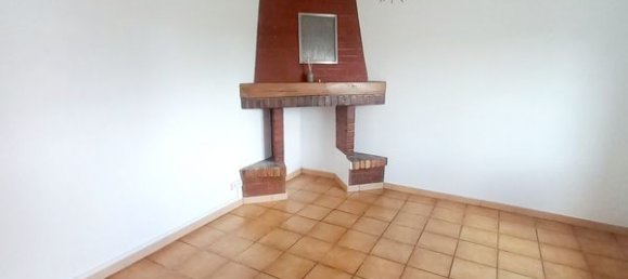 3 bedrooms House in Montdidier, France No. 283705 2