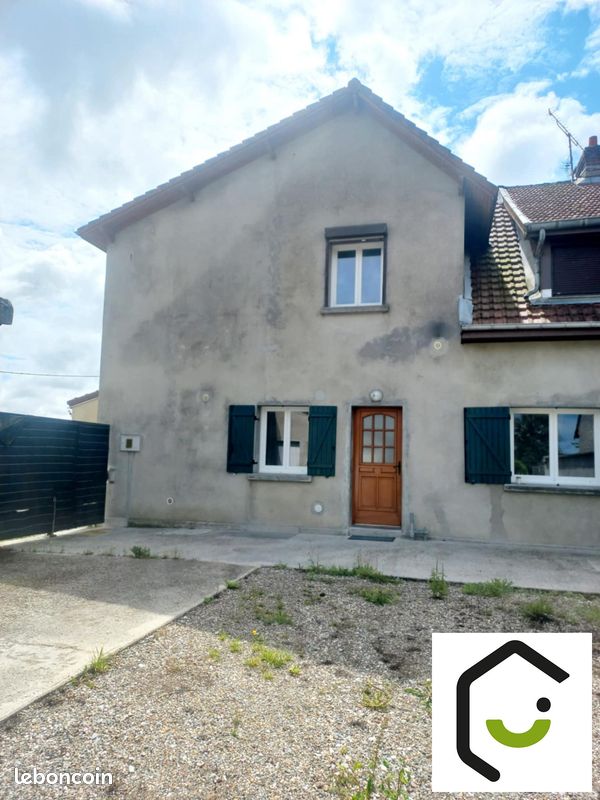 3 bedrooms House in Montdidier, France No. 283705