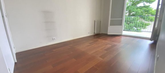 2 bedrooms Apartment in Venissieux, France No. 322432 10