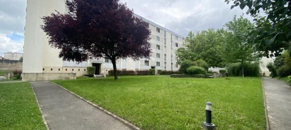 2 bedrooms Apartment in Venissieux, France No. 322432 14
