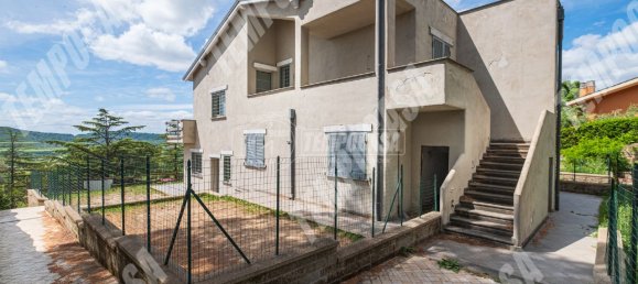 Studio in Campagnano di Roma, Italy No. 136698 6