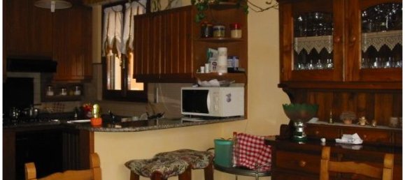 3 Schlafzimmer Villa in Massarosa, Italy, Nr. 252599 2