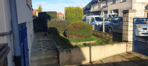 2 bedrooms House in Laon, France No. 53595 3