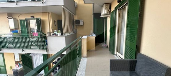 3غرفة شقة في Giugliano in Campania, Italy رقم 21228 20