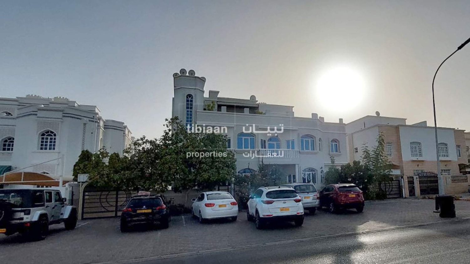 2 bedrooms Apartment in Muscat, Oman No. 681