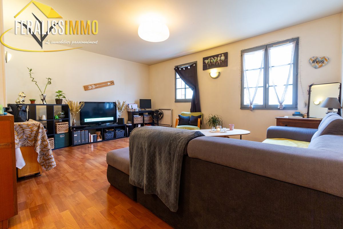 1 غرف نوم شقة في Vaux-sur-Seine, France رقم 175221