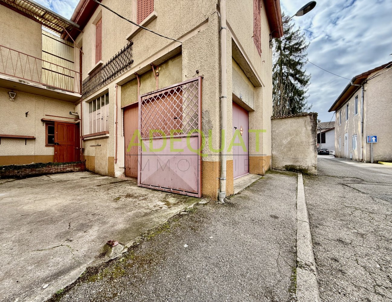 1 غرف نوم تاون هاوس في La Tour-du-Pin, France رقم 271876