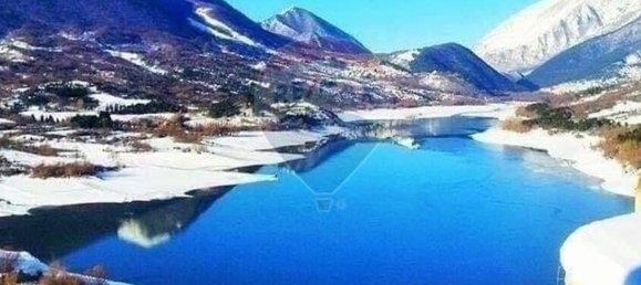 2غرفة عقار تجاري في Barrea, Italy رقم 85280 3