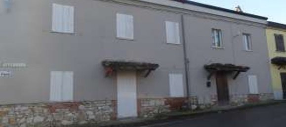 10-salle Appartement à Gazzola, Italy No. 98464 3