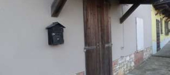 10-salle Appartement à Gazzola, Italy No. 98464 4