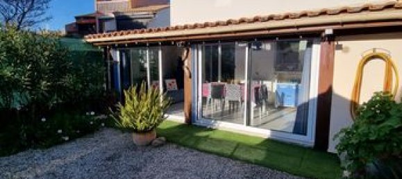 2 bedrooms House in Fleury, France No. 312115 5