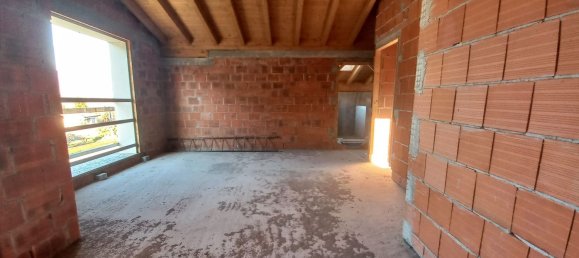 3 rooms Penthouse in Rancio Valcuvia, Italy No. 142736 12