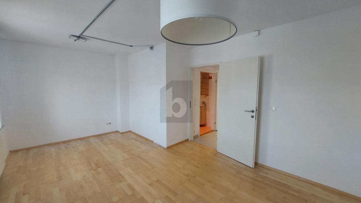 Apartamento de 4 divisões em Krems an der Donau, Austria N.º 231348