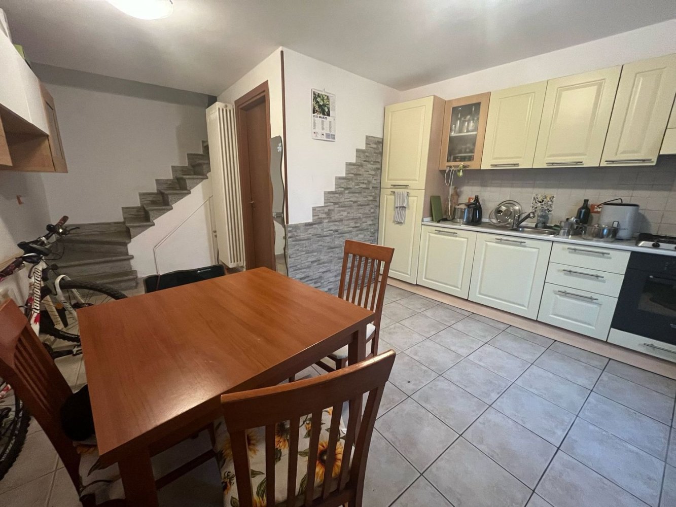 2 bedrooms House in Lucca, Italy No. 330130