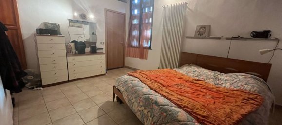 2 bedrooms House in Lucca, Italy No. 330130 6