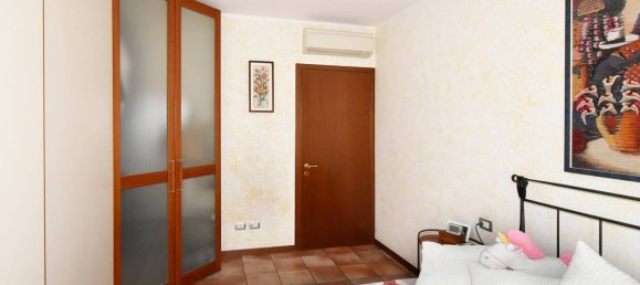 Apartamento T2 em Vanzago, Italy N.º 325728 28