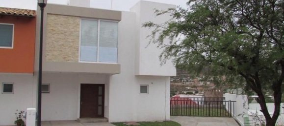 3 bedrooms House in Queretaro, Mexico No. 187746 2