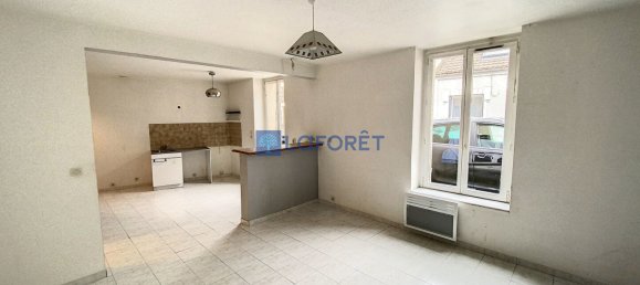 Apartamento de 1 dormitorio en Saint-Germain-les-Arpajon, France No. 183295 2