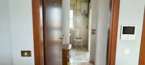 Квартира с 3 комнатами в Баранцате, Италия № 224535 16