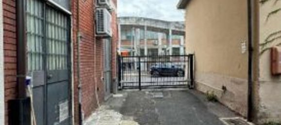 Квартира с 3 комнатами в Баранцате, Италия № 224535 34