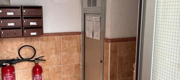 3 bedrooms Apartment in Zaragoza, Spain No. 159196 7