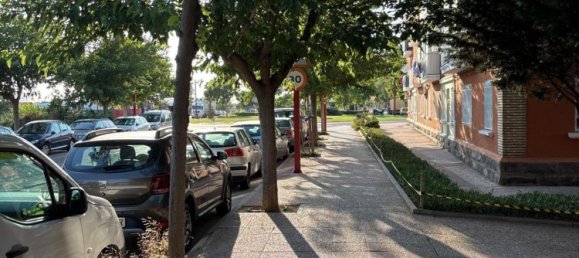 3 bedrooms Apartment in Zaragoza, Spain No. 159196 3