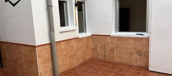 3 bedrooms Apartment in Zaragoza, Spain No. 159196 5