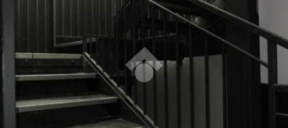 Gewerbliche Immobilie in Solaro, Italy 300m², Nr. 128946 3